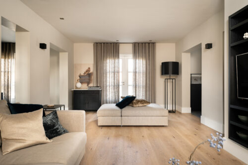 Therdex pvc vloer in interieur met gouden accenten