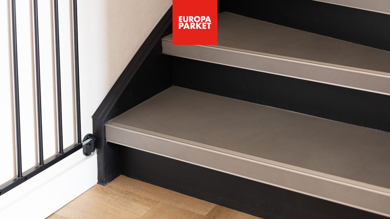 Europa parket private label pvc vloer en trapbekleding zwart grijs