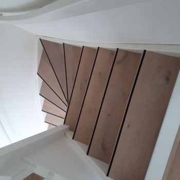 Trap Renovatie Rustiek, Livid geolied