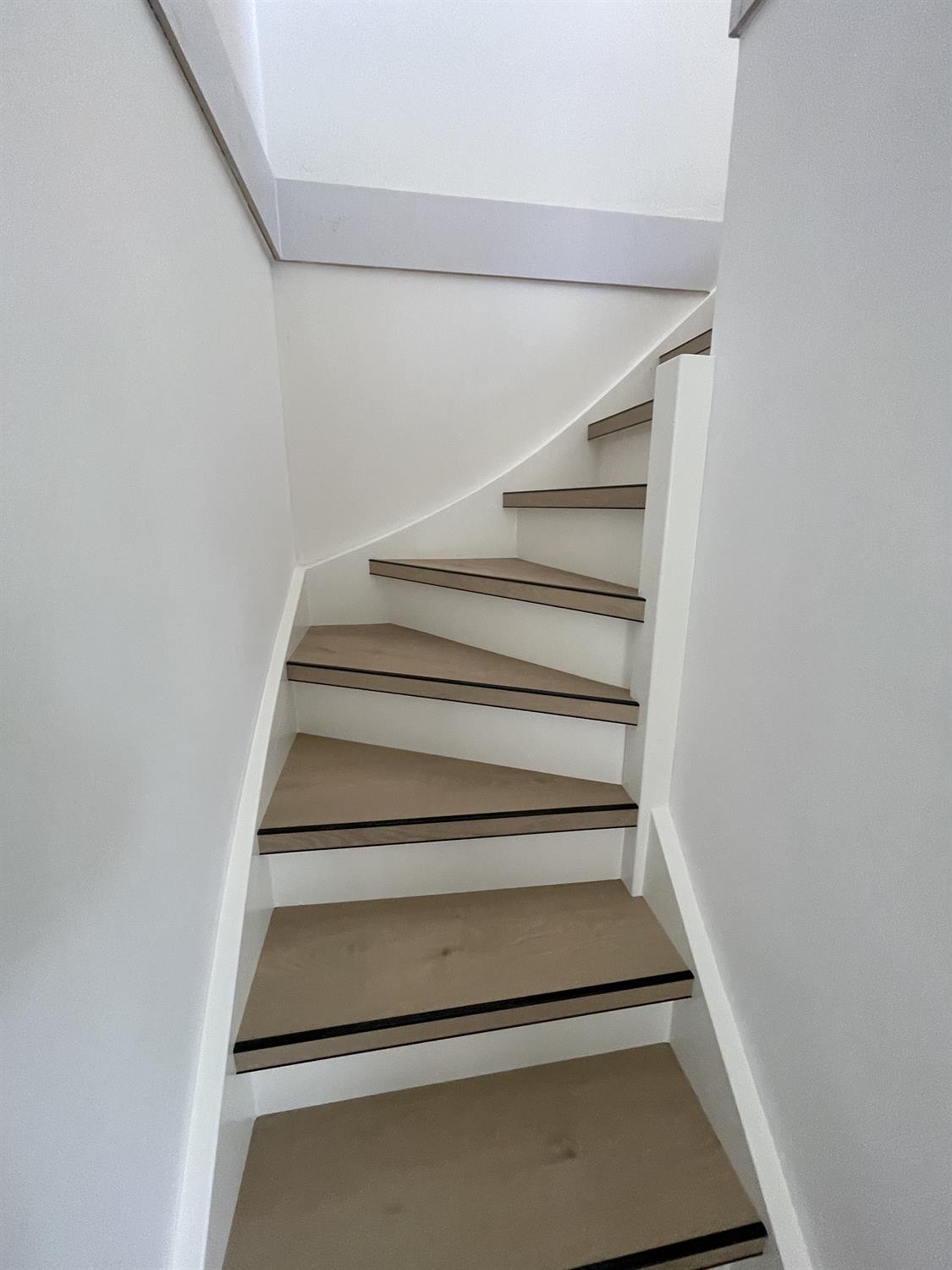 Trap Renovatie pvc Private label (EP890)