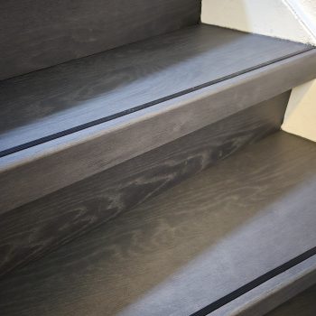 Europa parket traprenovatie eiken standaard met verlichting close up